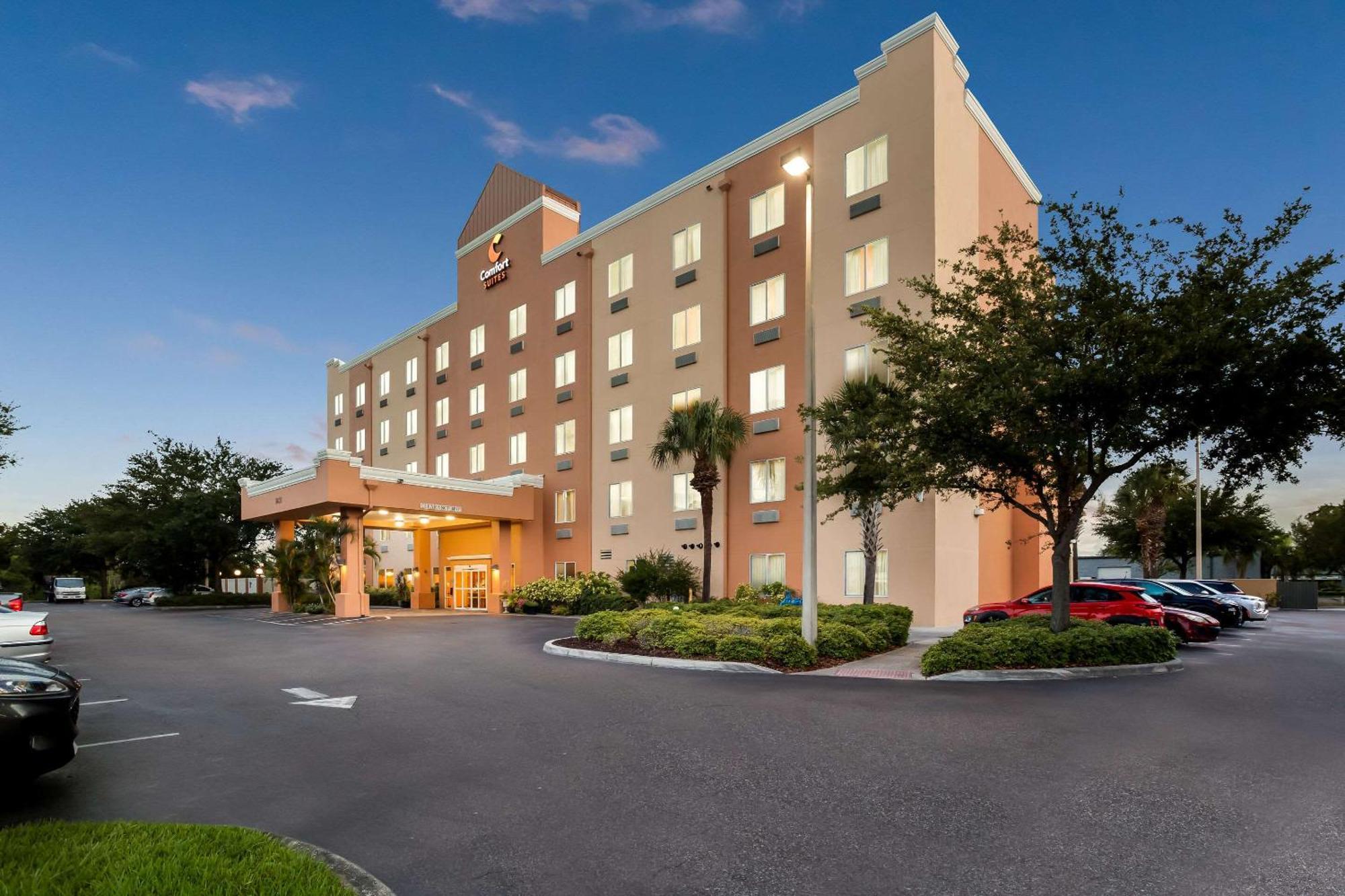 Comfort Suites Tampa Airport North West Chase Exterior foto