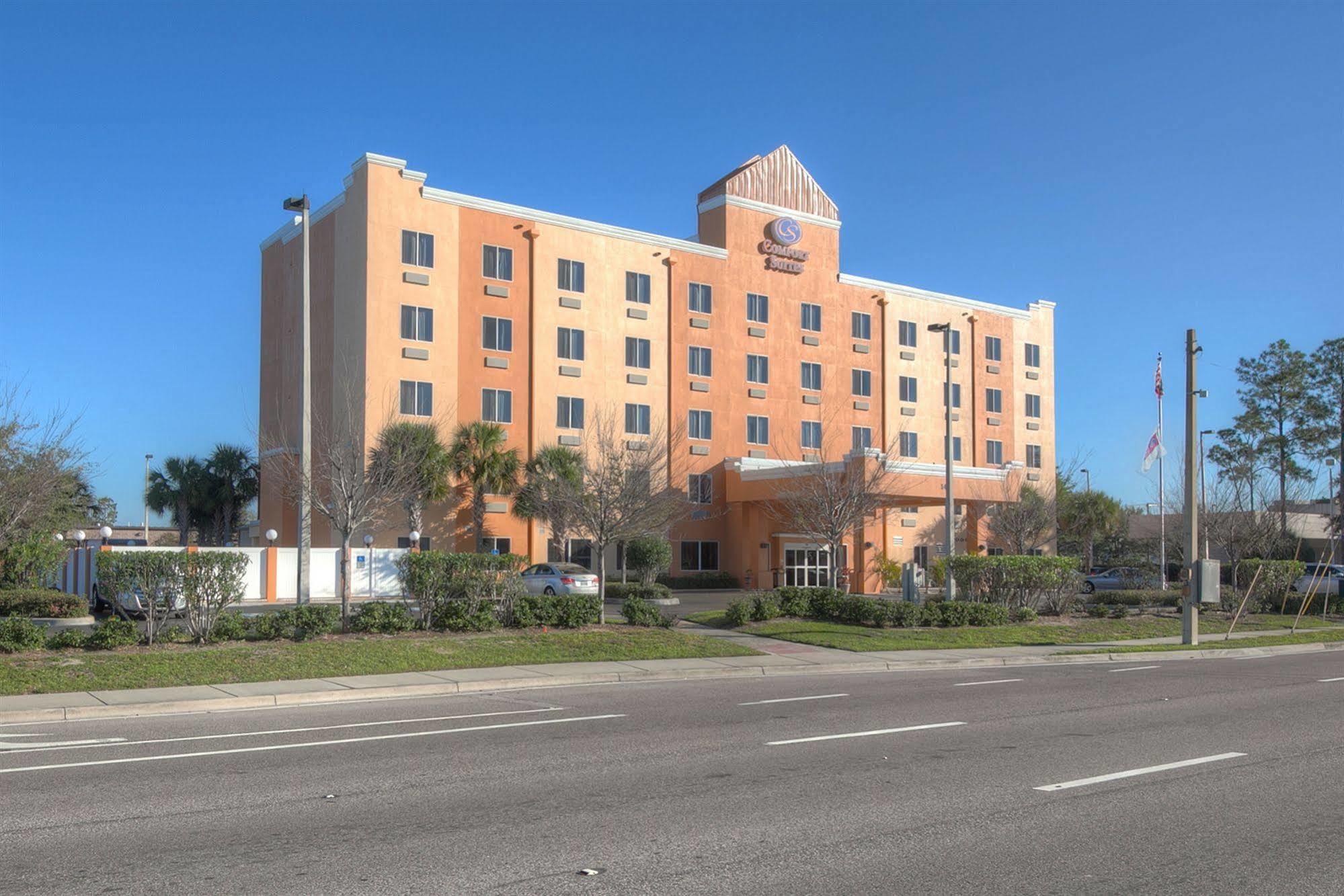 Comfort Suites Tampa Airport North West Chase Exterior foto